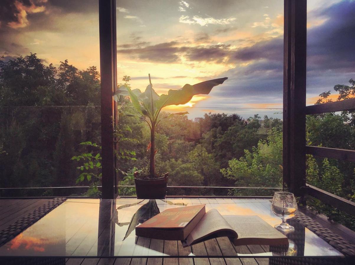 Pergola House In A Green Oasis With Fantastic View Appartement Petrovaradin Buitenkant foto